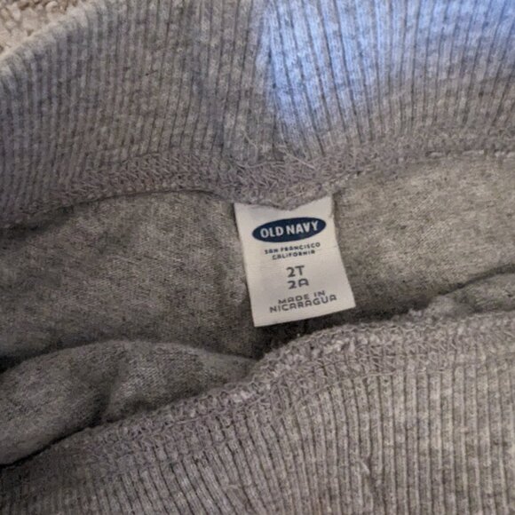 5 pairs of 2t shorts - Picture 5 of 10